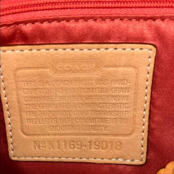 Coach Poppy Whipstich Beige Leather Shoulder Bag - Picture 16 of 16